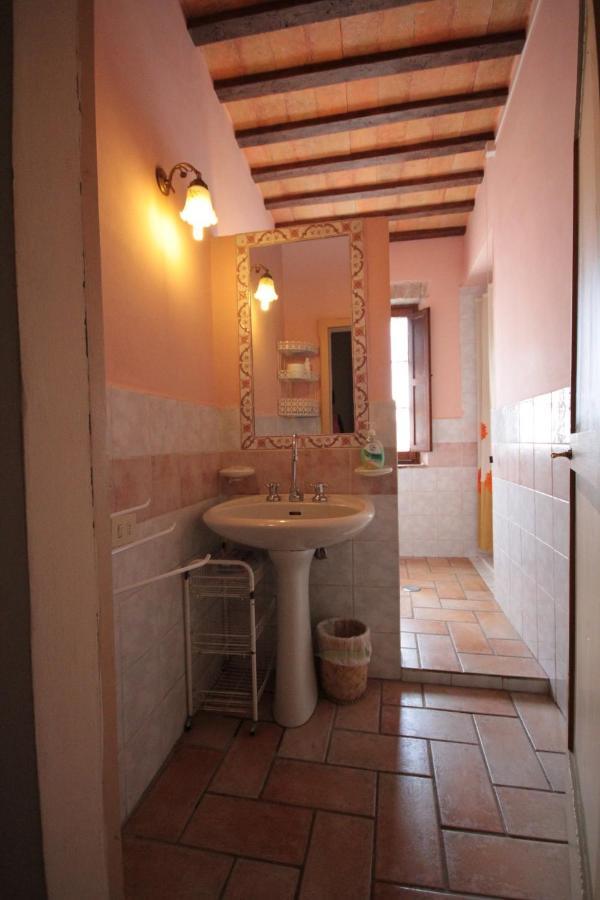 Pensjonat Casa Castellina Foligno Zewnętrze zdjęcie